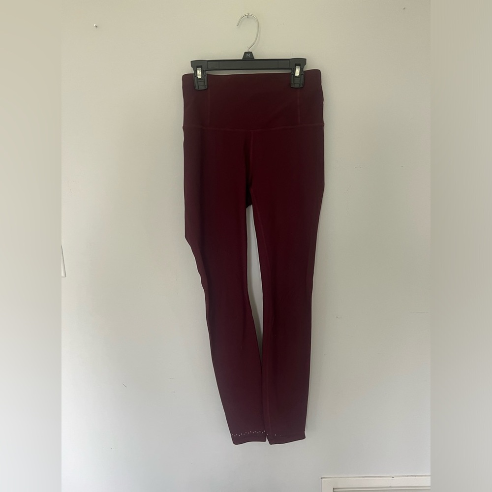 Lululemon maroon leggings